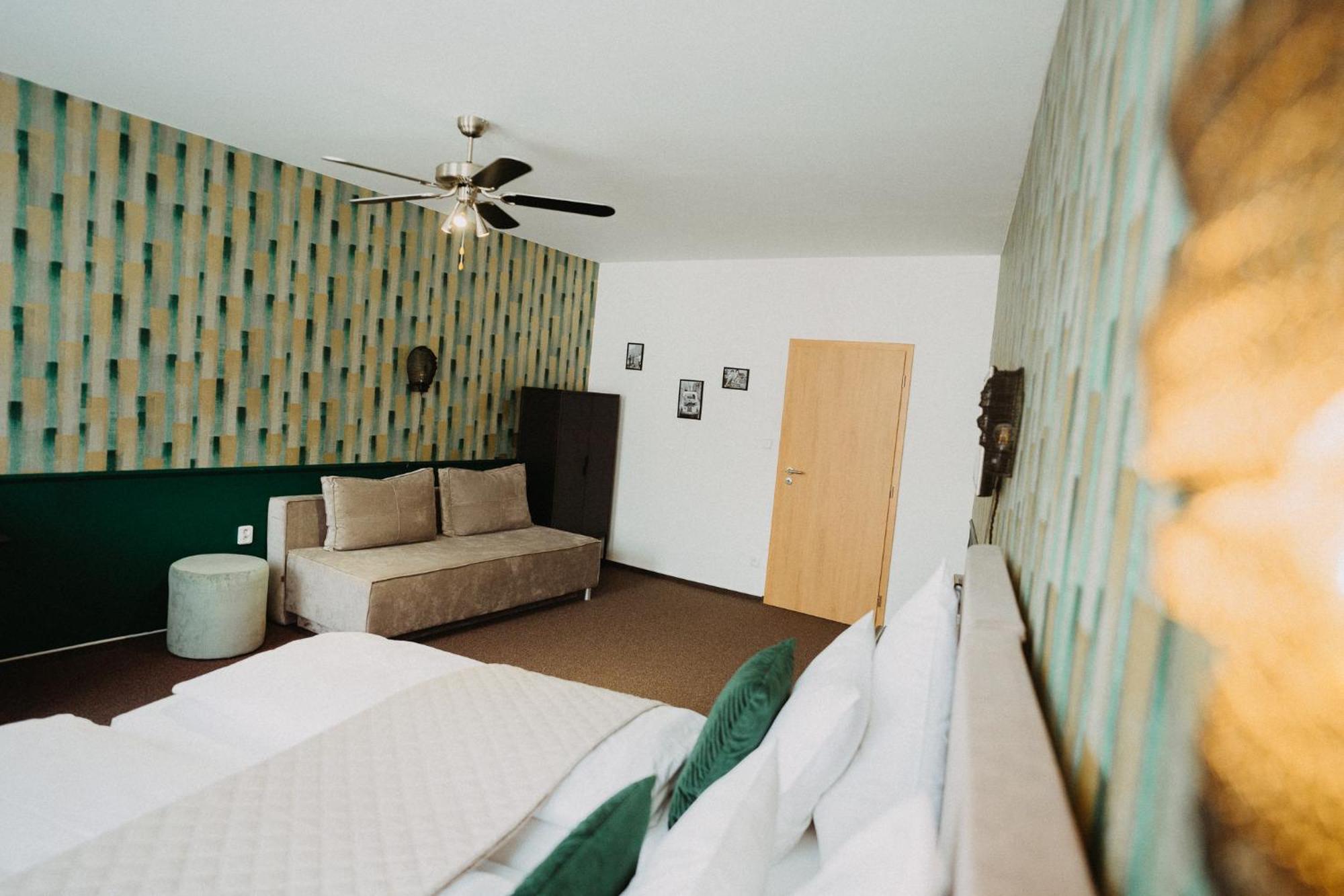 House Otel Hradec Králové Dış mekan fotoğraf