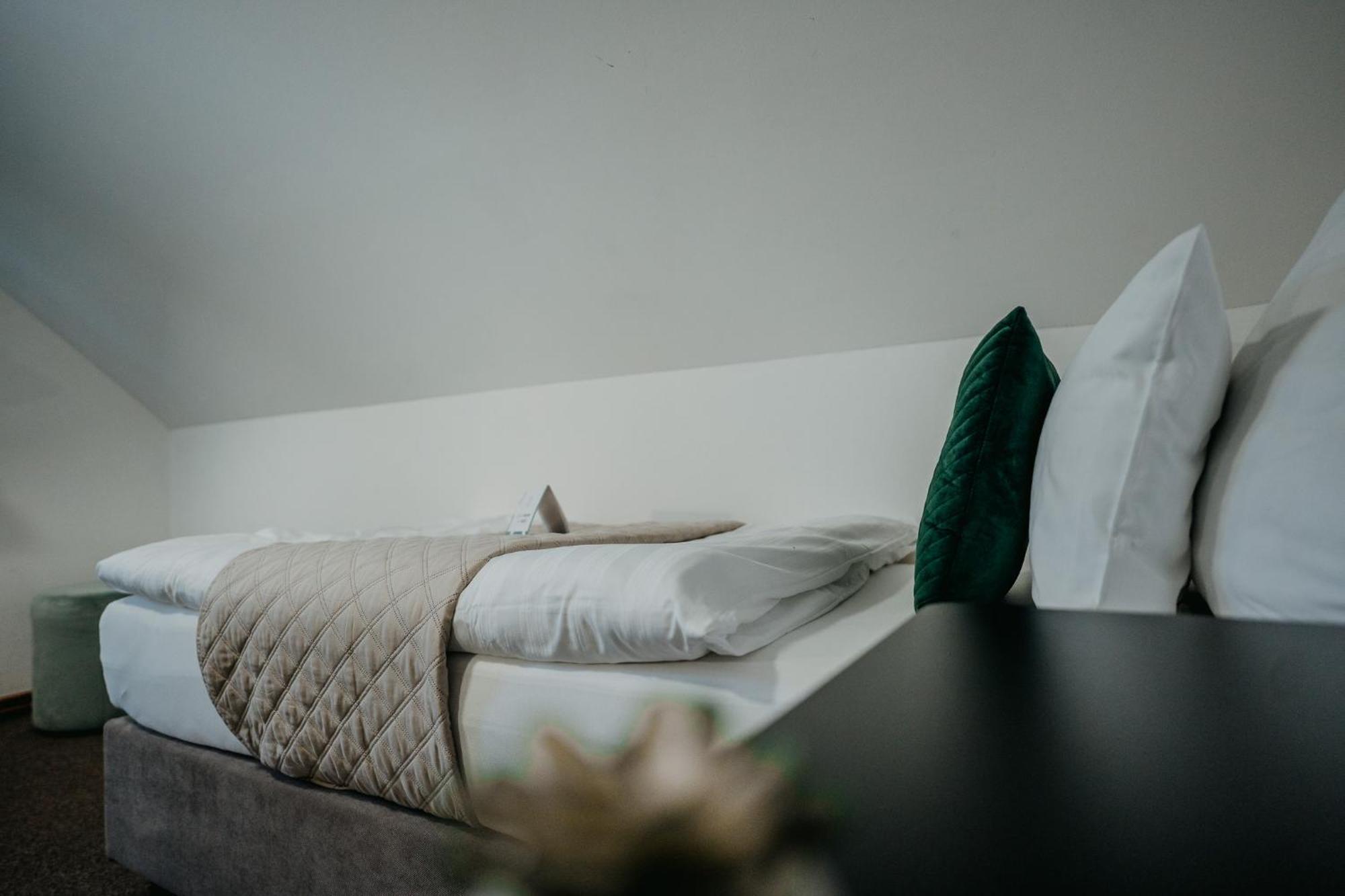 House Otel Hradec Králové Dış mekan fotoğraf