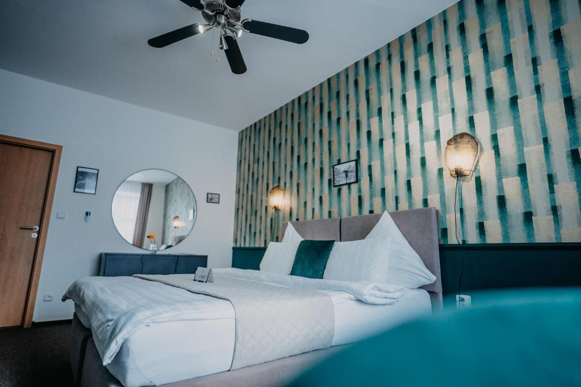 House Otel Hradec Králové Dış mekan fotoğraf