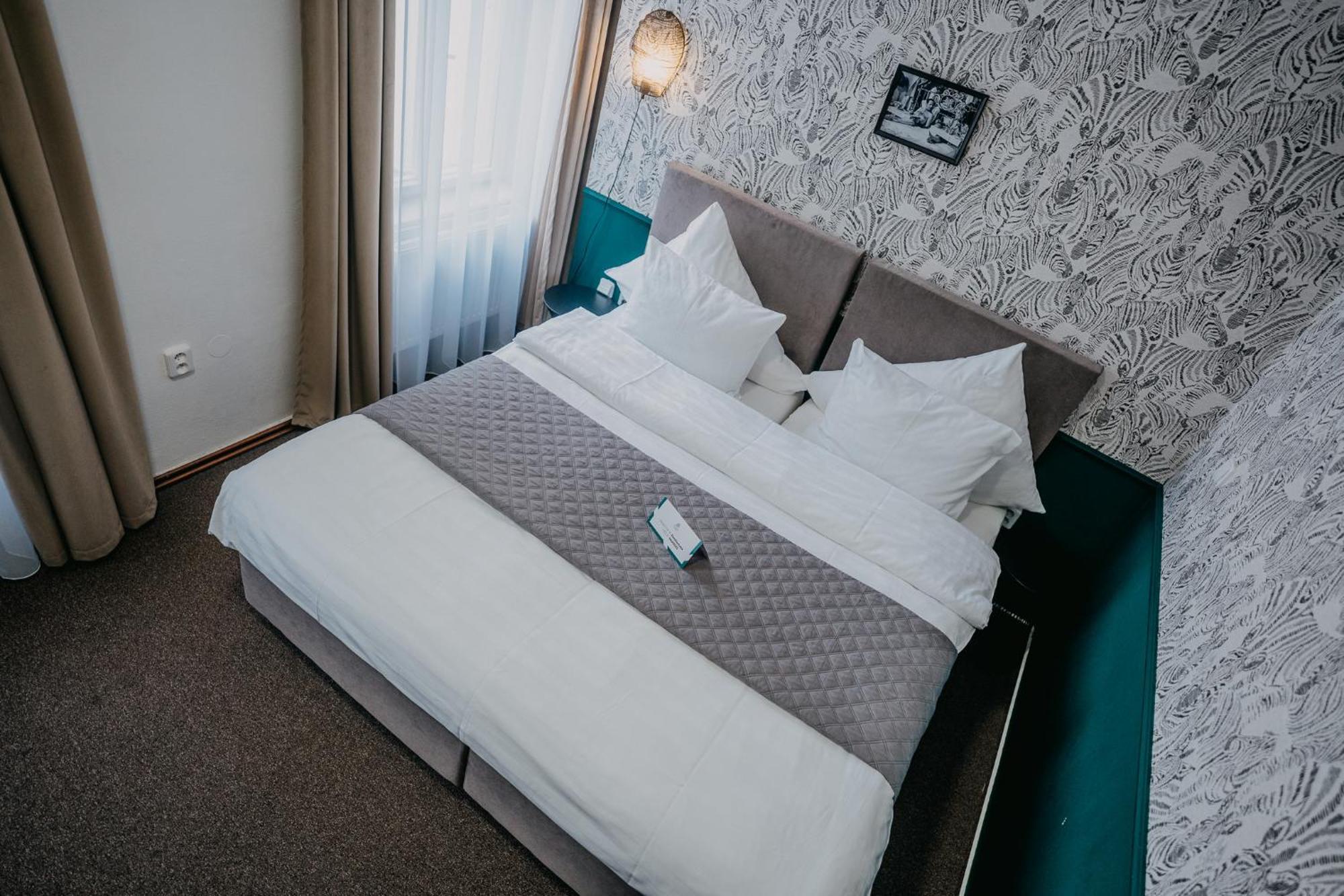 House Otel Hradec Králové Dış mekan fotoğraf